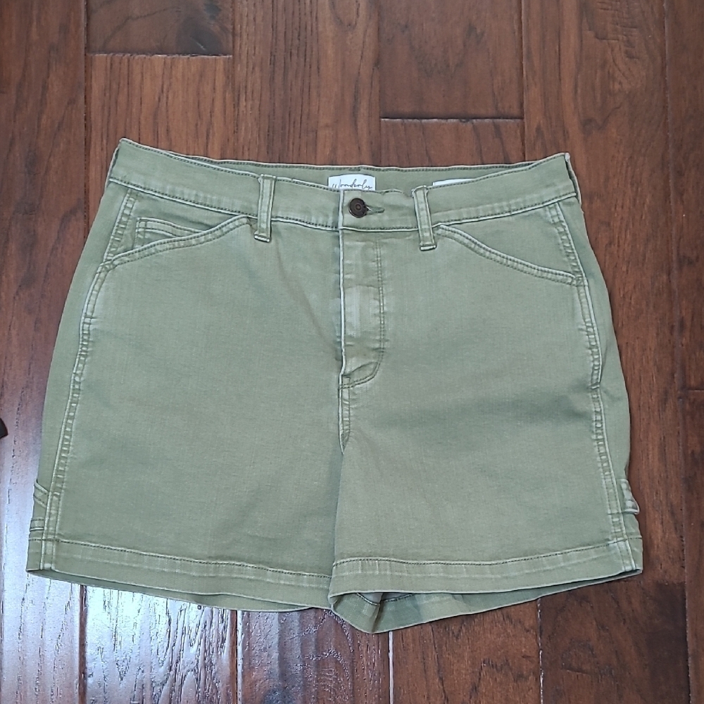 Wonderly Olive Green High-Rise Cargo Shorts size 8